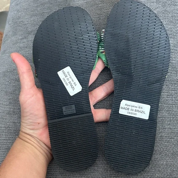 Havaianas Green and Yellow Women's Sandals size 37-38 NWT - Picture 7 of 8